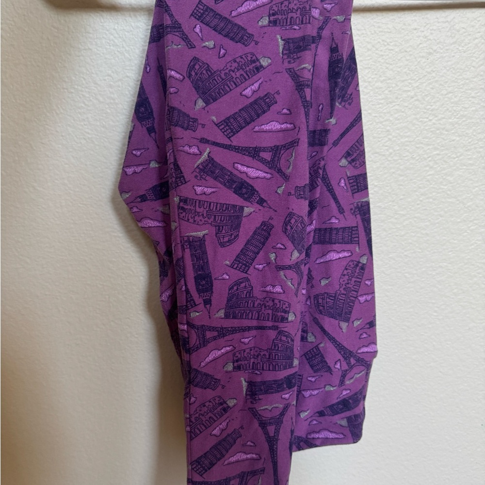 Purple Eiffel Tower Leggings